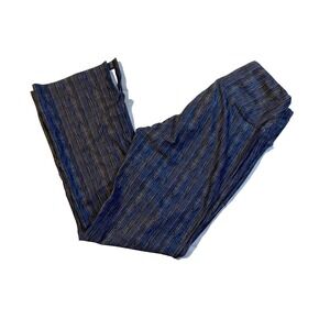 New BZees blue capri Athletic Pants Seams Like Magic Leggings Womens size S